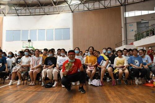 莆田四中最新爆料,揭秘校园风云背后的真相！”